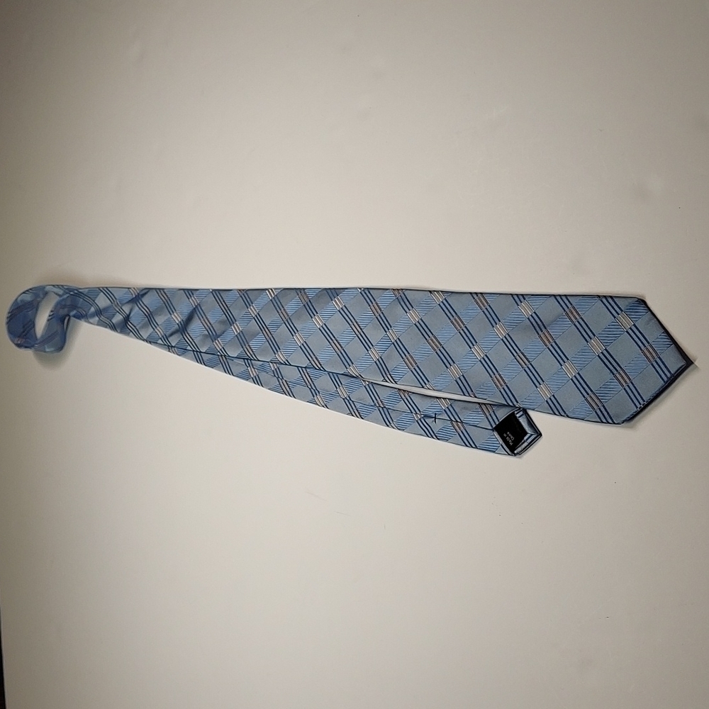 Michael Kors Tie - Picture 2 of 7